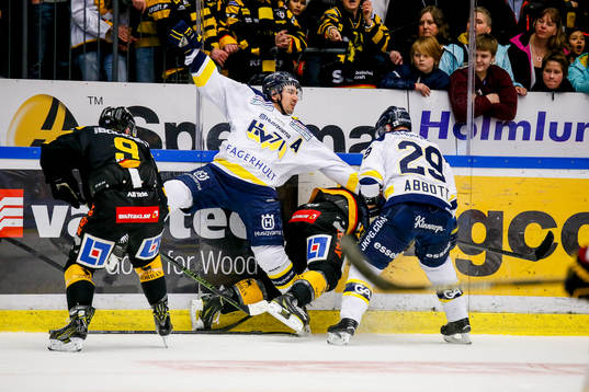 s Chris Campoli
