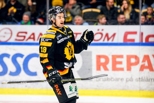 Skellefteås Andrew Calof jublar