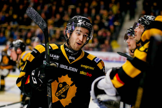 Skellefteås Andrew Calof jublar