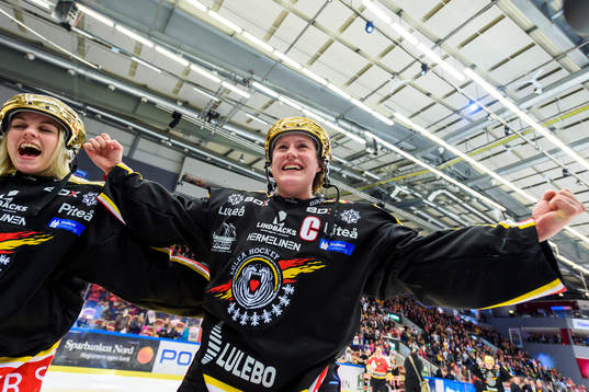 Luleås Emma Eliasson jublar