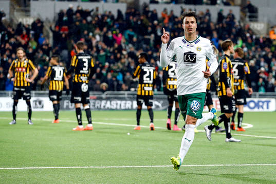 Hammarbys Melker Hallberg jublar