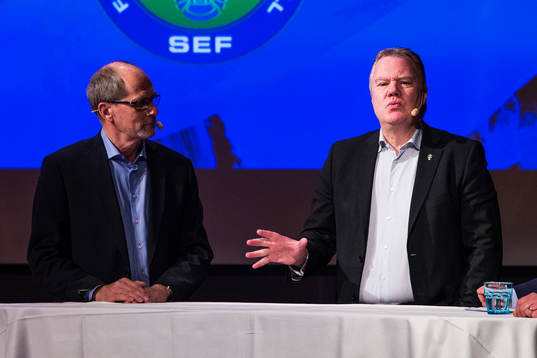 s ordförande Lars-Christer Olsson och Svenska