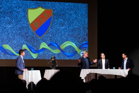 Per Olsson, tränare Djurgården, och Kevin Walker,