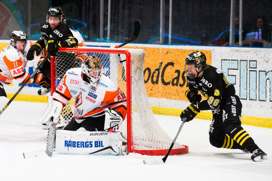 s Jesper Bratt