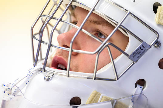 Luleås målvakt Filip Gustafsson på uppvärmningen