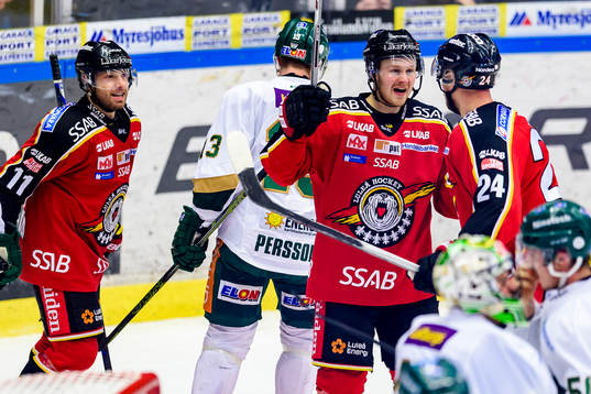 Luleås Johan Harju (h) jublar
