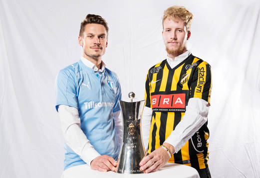 s Markus Rosenberg och Häckens Samuel Gustafson med Gustaf
