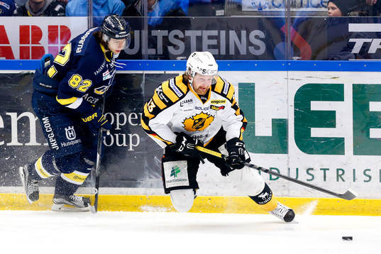 s Kevin Stenlund och Skellefteås Mattias Ritola