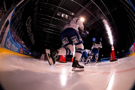 Leksands gör entre i ishockeymatchen i kvalet  till SHL