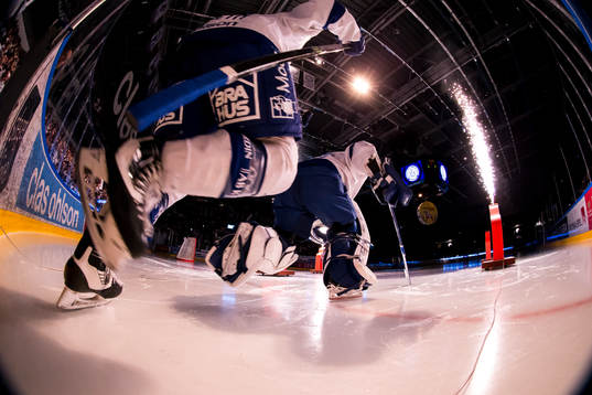 Leksands gör entre i ishockeymatchen i kvalet  till SHL