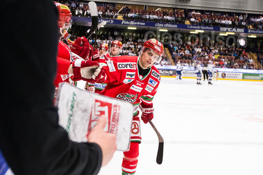 Modos Emil Pettersson jublar