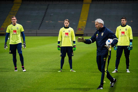 Målvakterna Robin Olsen, Patrik Carlgren och Johannes Hopf