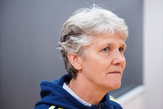 Sverige förbundskapten för damfotbollslandslaget, Pia