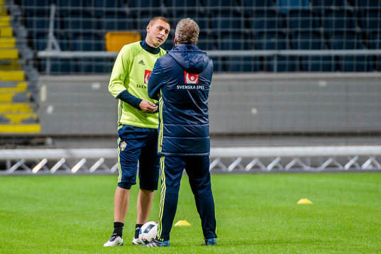 Victor Nilsson Lindelöf  i samtal med Sveriges