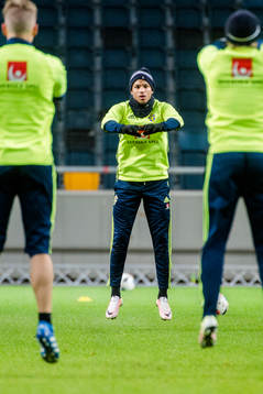 Martin Olsson värmer upp
