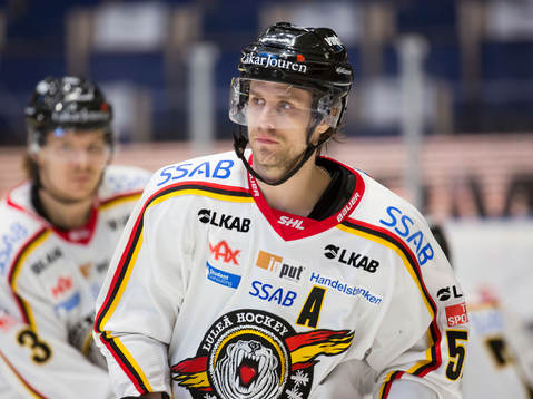 Luleås Jonathan Sigalet vid uppvärmningen innan