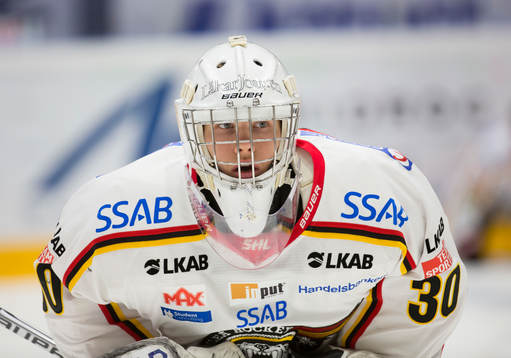 Luleås målvakt Samuel Ward vid uppvärmningen innan