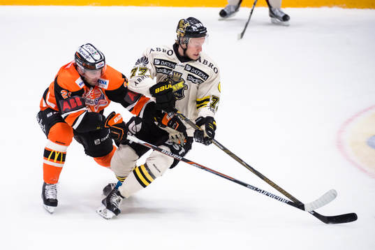 Bläddra bland fler bilder av Ishockey, Kval till SHL, Karlskrona - AIK