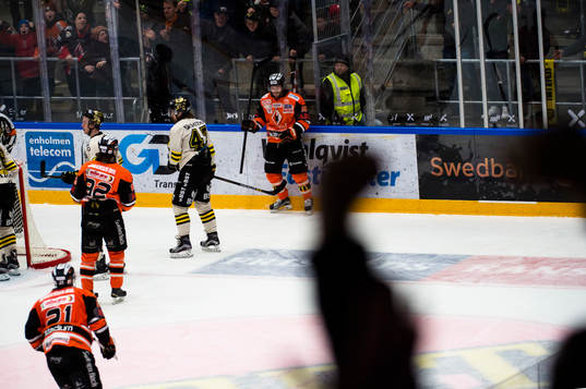 Karlskronas Mattias Guter har gjort 1-1