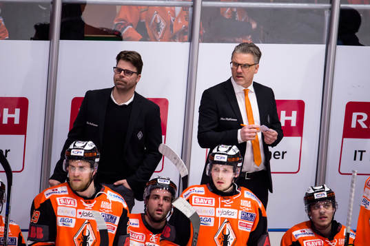 Karlskronas tränare Per Hånberg och assisterande tränare