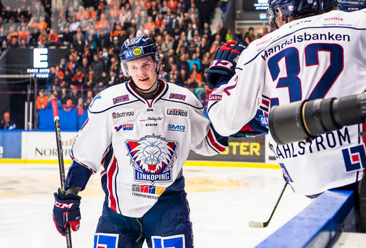 Linköpings Henrik Törnqvist jublar