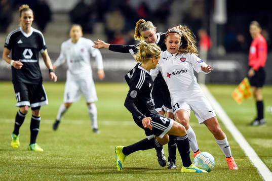 Rosengårds Lieke Martens och Frankfurts Kathrin-Julia