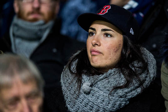 Rosengårds skadade målvakt Zecira Musovic på läktaren