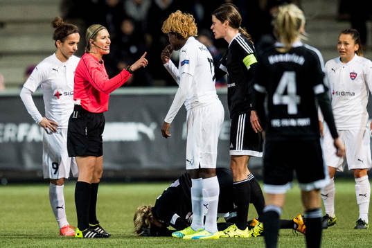 Domare Cristina Dorcioman tillrättavisar Rosengårds