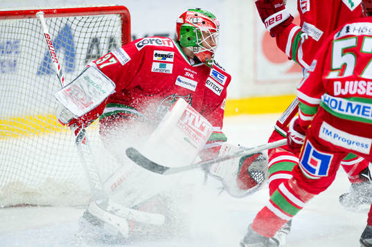 Modos målvakt Adam Reideborn