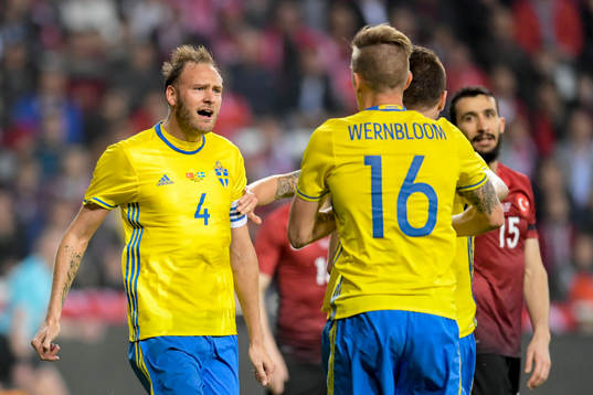 Sveriges Andreas Granqvist jublar