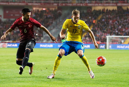 Turkiets Alper Potuk och Sveriges Ludwig Augustinsson