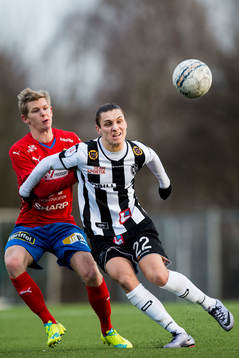 Östers Fritiof Björkén och Landskronas Jonathan Levi