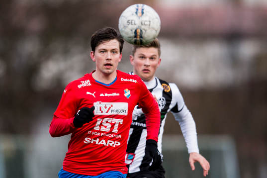 Östers Karl-Johan Lindblad jagad av Landskronas Erik