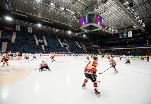 Karlskronas spelare värmer upp