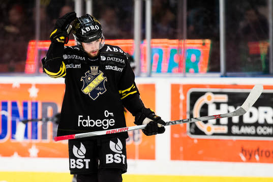 s Jonathan Andersson ser deppig ut