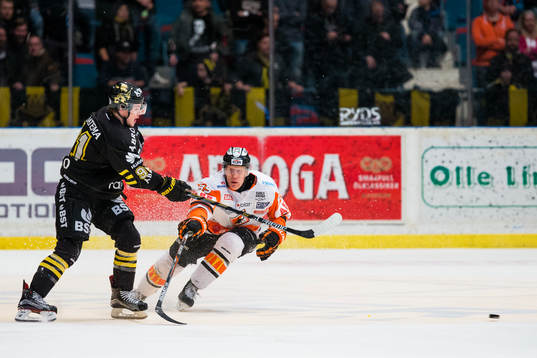 s Malte Strömwall och Karlskronas Toni Kähkönen