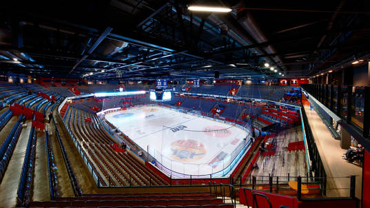 SAAB Arena förte femte kvartsfinalen i SHL mellan