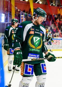 Färjestads Ole-Kristian Tollefsen på uppvärmningen