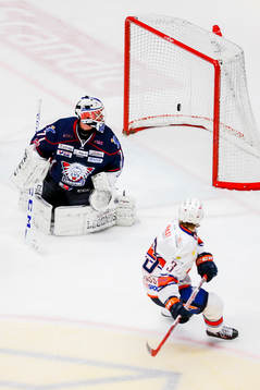 Växjös Adam Byström Johansson gör 0-1 bakom Linköpings