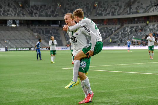 Hammarbys Isac Lidberg och Dusan Jajic jublar