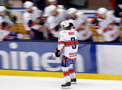 Växjös Adam Byström Johansson jublar