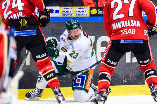 Färjestads Martin Röymark på knä