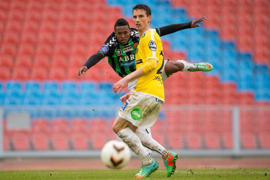 GAIS Luther Singh skjuter ett skott