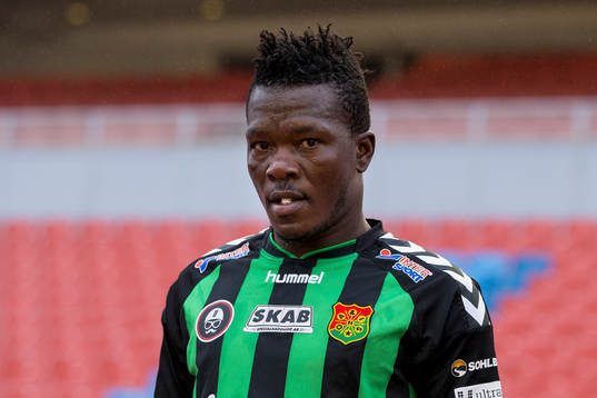 GAIS Teteh Bangura innan en träningsmatch i fotboll mellan