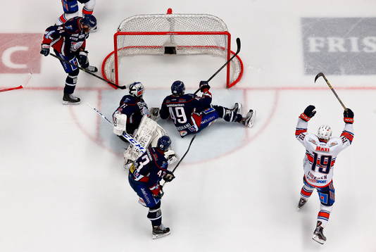 Mål 0-1 av Växjös Tuomas Kiiskinen förbi liggande