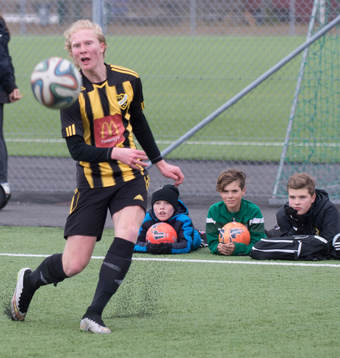 Bläddra bland fler bilder av Fotboll, IFK Hässleholm, träningsmatch, P00