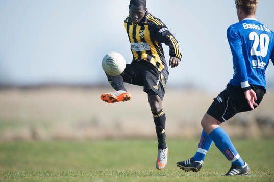 IFK Hässleholms Mike Andrew i träningsmatchen mellan