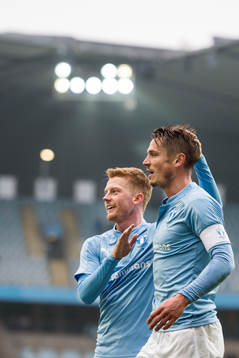 Malmö FFs Markus Rosenberg jublar ihop med Anders