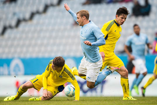 Malmö FFs Erik Andersson mot Helsingfors Leo Väisänen