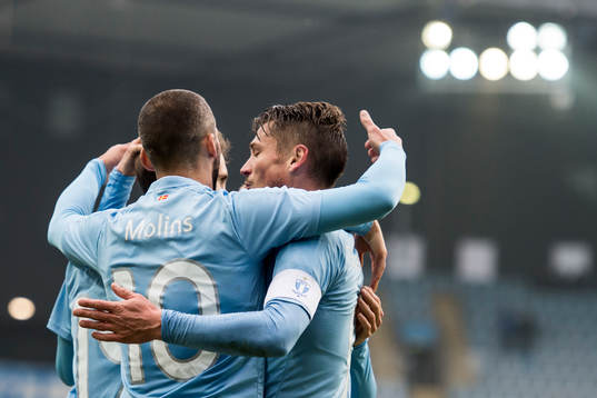 Malmö FFs Guillermo Molins och Markus Rosenberg jublar